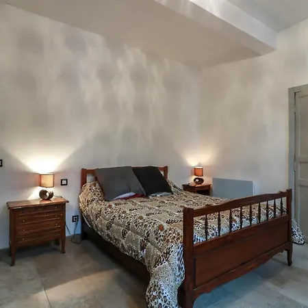 Chez Lagarde Szálloda